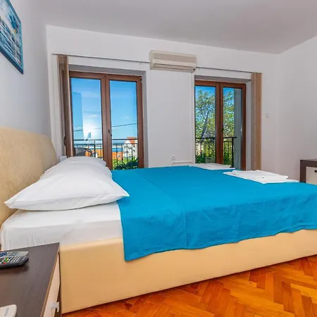 Pilas Apartment